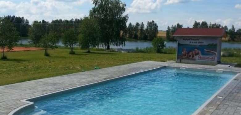 komornik strmilov dokempu.cz.jpg