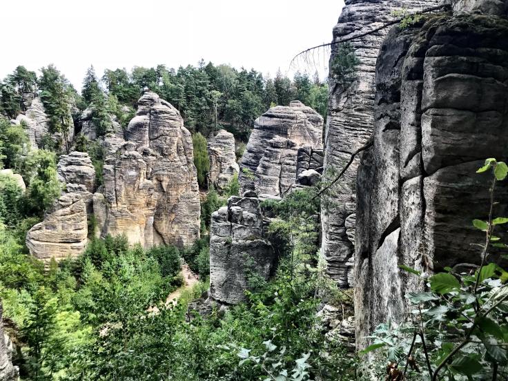 39252940_233613440633560_7283949747272941568_n