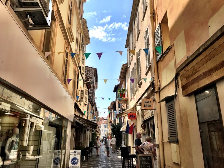 2B7FDA14-CD87-434A-A65E-2E1766E6747F