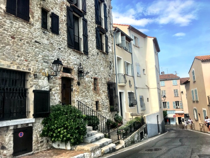 C1EF8717-D92D-4CA5-A147-C05526B1CBEC