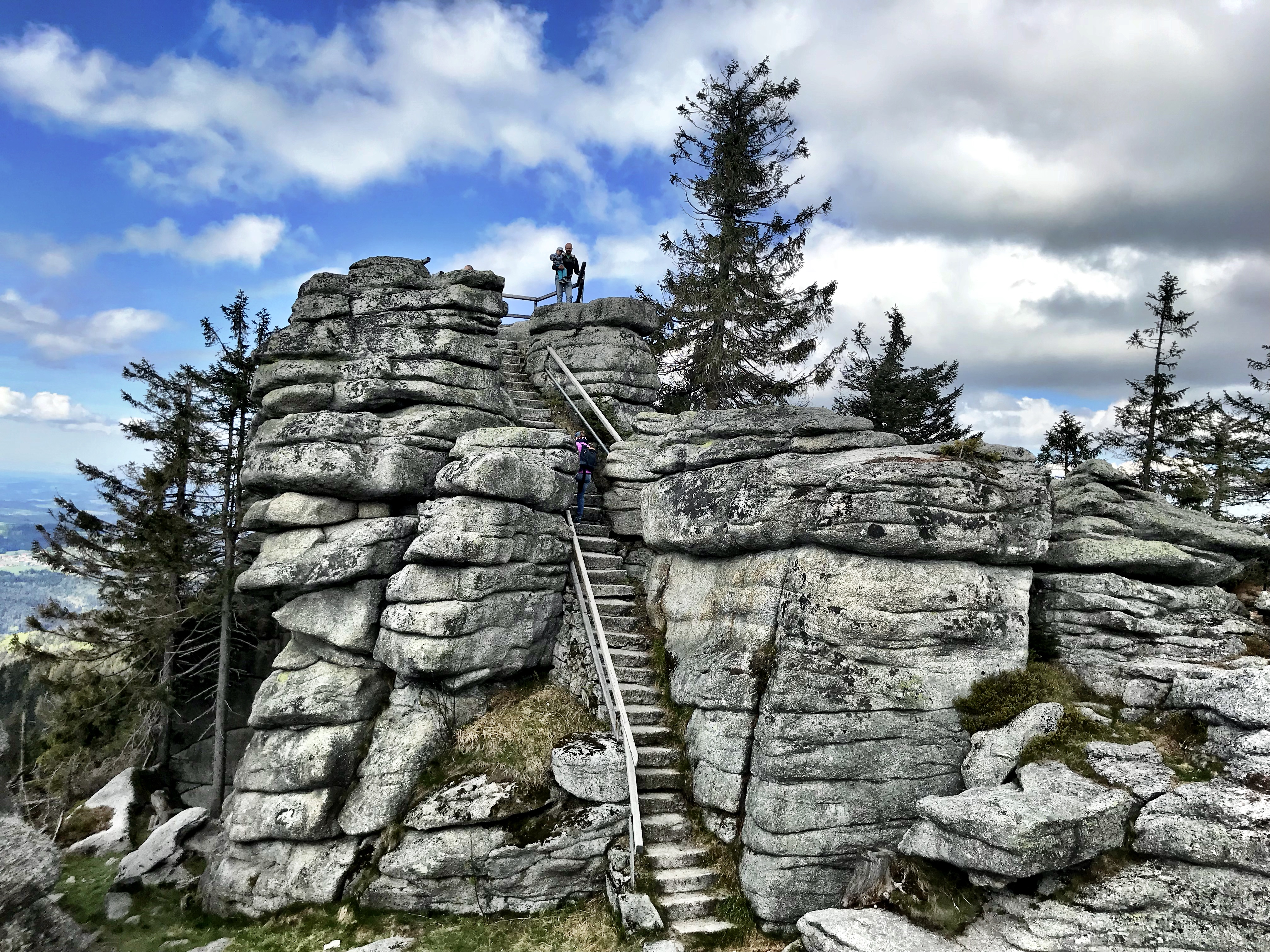 2C5CFE68-C5C2-47B5-B504-A320D2B07486