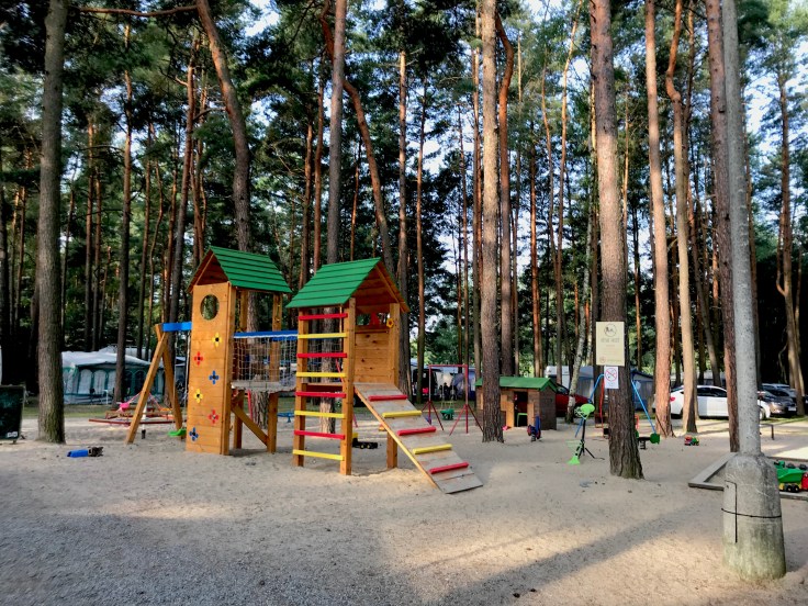 877AF418-92B0-4846-8586-2DA967698FFF